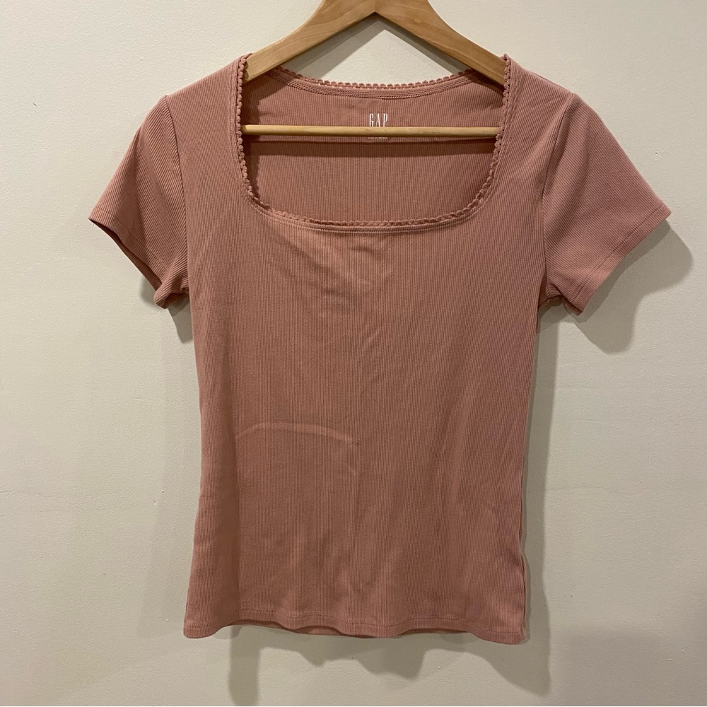 Pink square neckline tee shirt